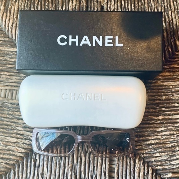 ✨CC Authentic CHANEL Ombré Taupe Sunglasses 😎 - Picture 10 of 12